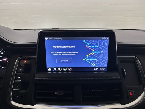 Used 2021 GMC Yukon SLT w/ SLT Luxury Plus Package image 24