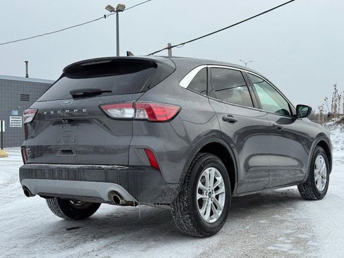 Certified 2022 Ford Escape SE w/ Cold Weather Package image 3