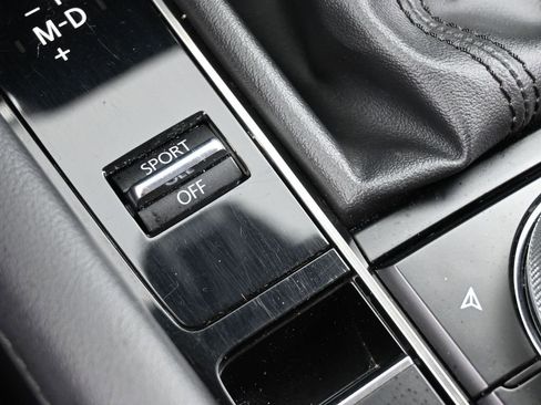 Used 2025 MAZDA MAZDA3 s image 26