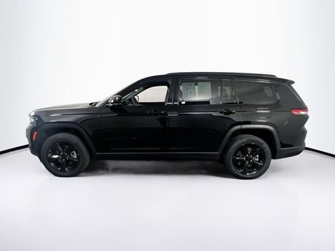 Used 2023 Jeep Grand Cherokee L Laredo AWD/4WD image 8