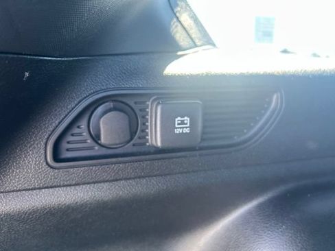 Used 2024 Jeep Grand Cherokee Altitude AWD/4WD image 45