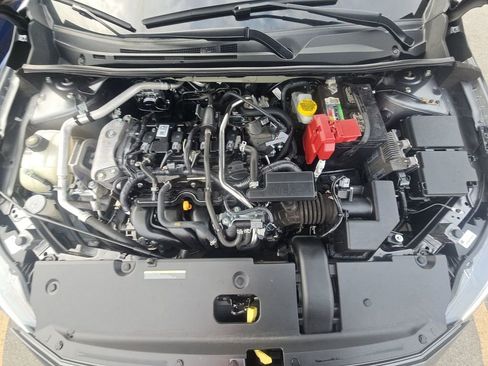 Used 2023 Nissan Sentra SV w/ SV Premium Package image 9