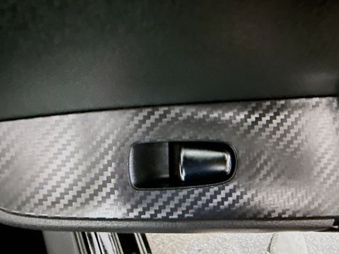 Used 2024 Nissan Sentra SV FWD image 31