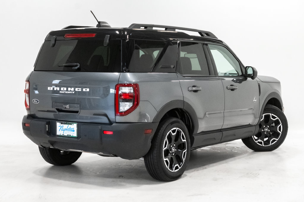 Used 2025 Ford Bronco Sport Outer Banks w/ Outer Banks Tech Package+ AWD/4WD image 27