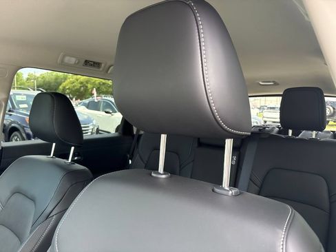 New 2026 Nissan Pathfinder SL FWD image 7
