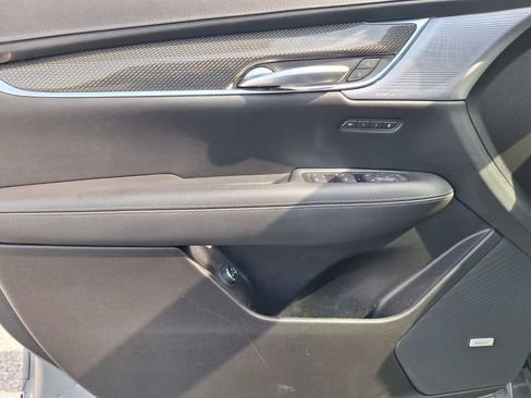 Used 2023 Cadillac XT5 Sportv w/ Technology Package image 30