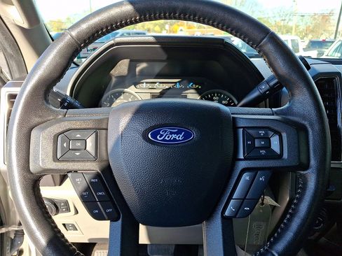 Certified 2019 Ford F150 XLT w/ Equipment Group 302A Luxury image 21