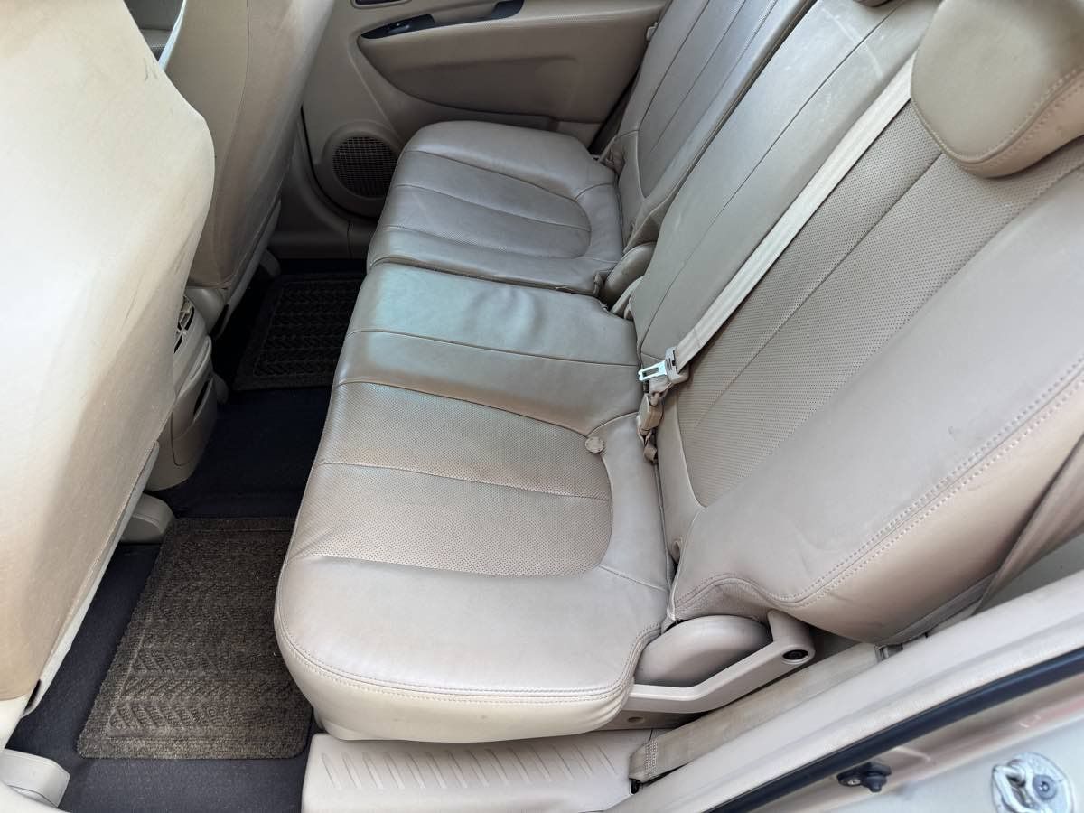 Used 2007 Kia Rondo EX w/ Premium Pkg FWD image 31