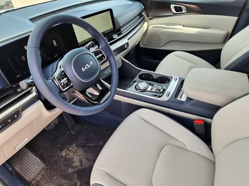 New 2026 Kia Carnival SX Prestige FWD image 7
