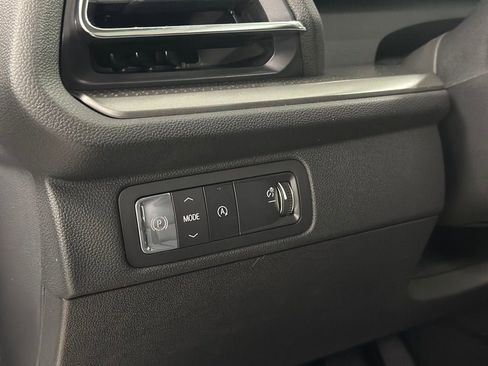 New 2026 Chevrolet Traverse LT w/ Enhanced Driving Package image 18