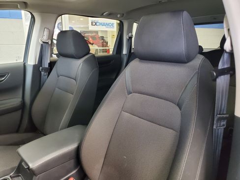 Used 2023 Honda CR-V EX image 18