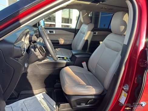 Used 2020 Ford Explorer Limited w/ Class III Trailer Tow Package image 19