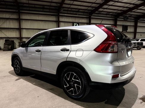 Used 2016 Honda CR-V SE image 7
