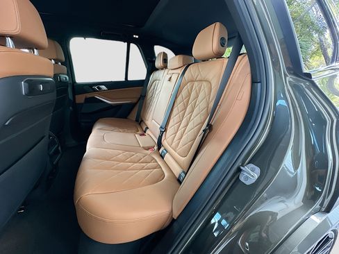 Certified 2025 BMW X5 M60i w/ Executive Package image 26