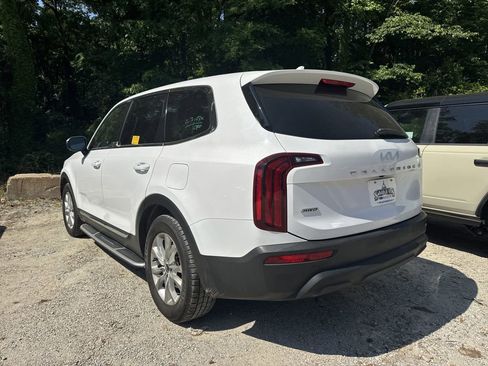 Used 2022 Kia Telluride LX AWD/4WD image 4