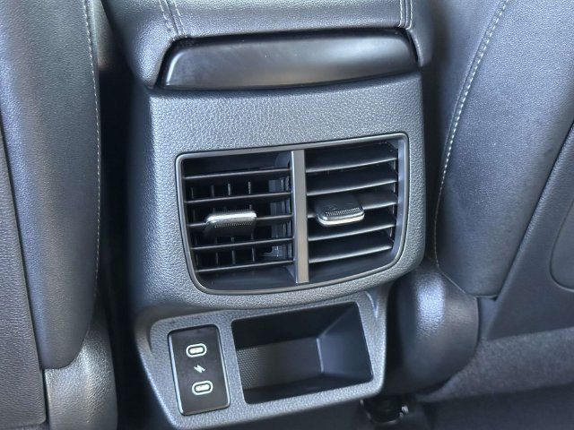 Used 2025 Kia Seltos EX AWD/4WD image 18