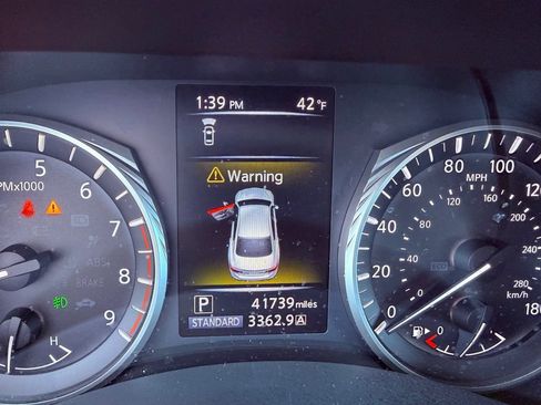 Used 2019 INFINITI Q50 Luxe w/ Essential Package (3.0T Luxe) image 22