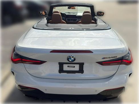 Used 2022 BMW M440i Convertible RWD image 10