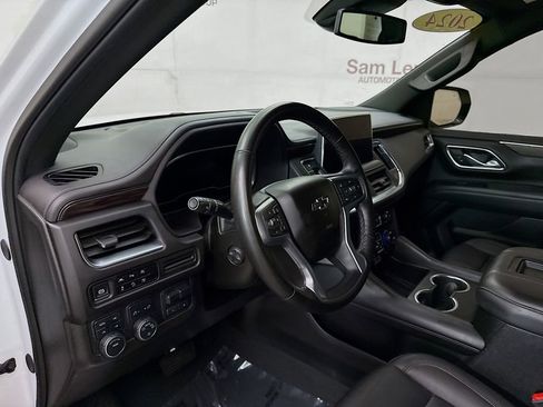 Used 2024 Chevrolet Tahoe Z71 w/ Luxury Package AWD/4WD image 12