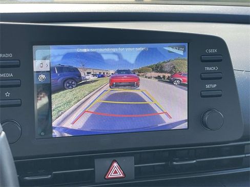 Certified 2025 Hyundai Elantra Sport image 22