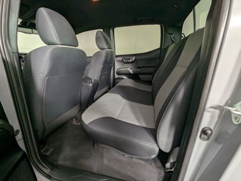 Used 2021 Toyota Tacoma TRD Sport image 28