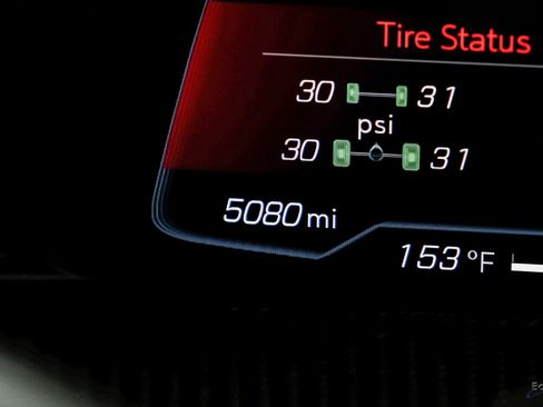 Used 2021 Chevrolet Corvette Stingray Premium Conv w/ Z51 Performance Package image 81