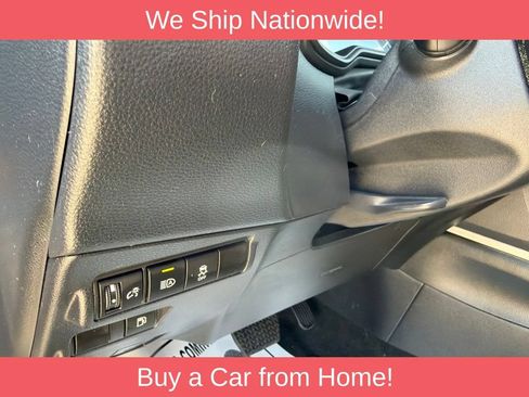 Used 2024 Toyota Corolla Cross AWD Hybrid w/ Moonroof Package image 14
