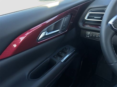 New 2026 Chevrolet Traverse Z71 w/ Enhanced Driving Package image 12