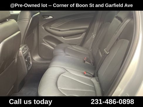 Used 2018 Buick Envision Premium w/ Driver Confidence Package AWD/4WD image 21