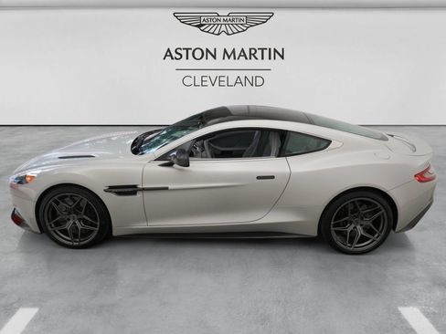 Used 2016 Aston Martin Vanquish Coupe RWD image 41