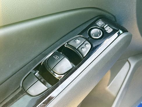 Used 2025 Nissan Altima 2.5 SR AWD/4WD image 14