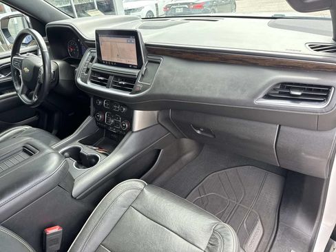 Used 2021 Chevrolet Suburban Premier w/ Premium Package RWD image 14
