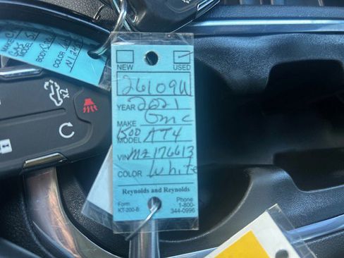 Used 2023 GMC Sierra 3500 Denali w/ Denali Ultimate Package image 41