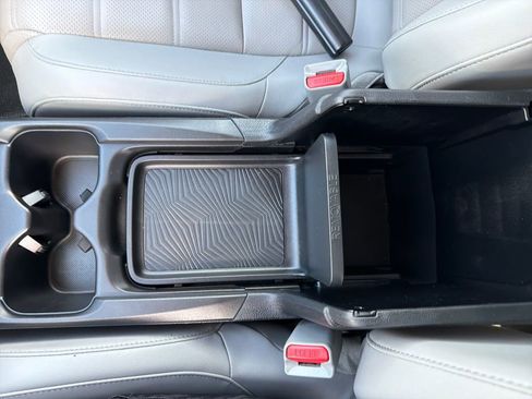 Used 2019 Honda CR-V Touring image 40