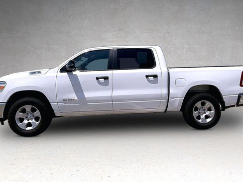 Used 2023 RAM 1500 Big Horn AWD/4WD image 3