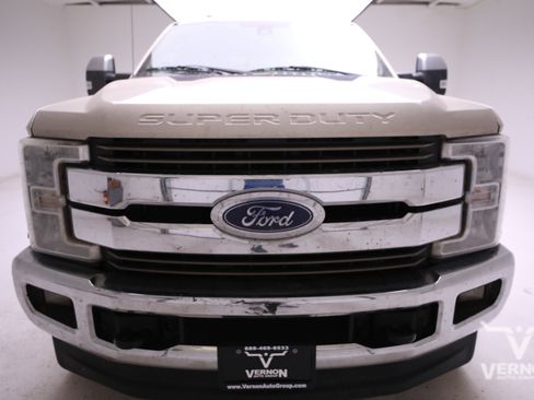 Used 2017 Ford F250 King Ranch w/ Chrome Package image 7