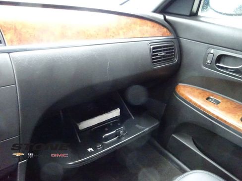 Used 2006 Buick LaCrosse CXL w/ Chrome Appearance Package image 27