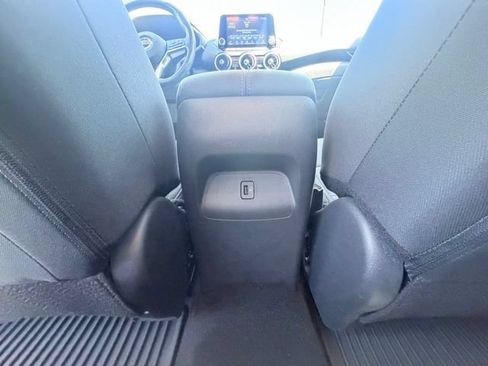 Certified 2023 Nissan Sentra SR FWD image 25