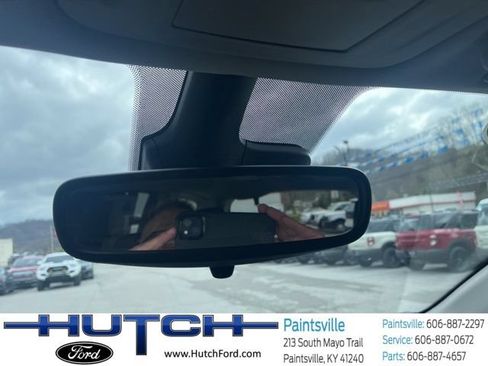 Used 2024 Chrysler Pacifica Touring-L FWD image 33