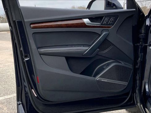 Used 2019 Audi Q5 2.0T Premium Plus w/ Premium Plus Package image 20