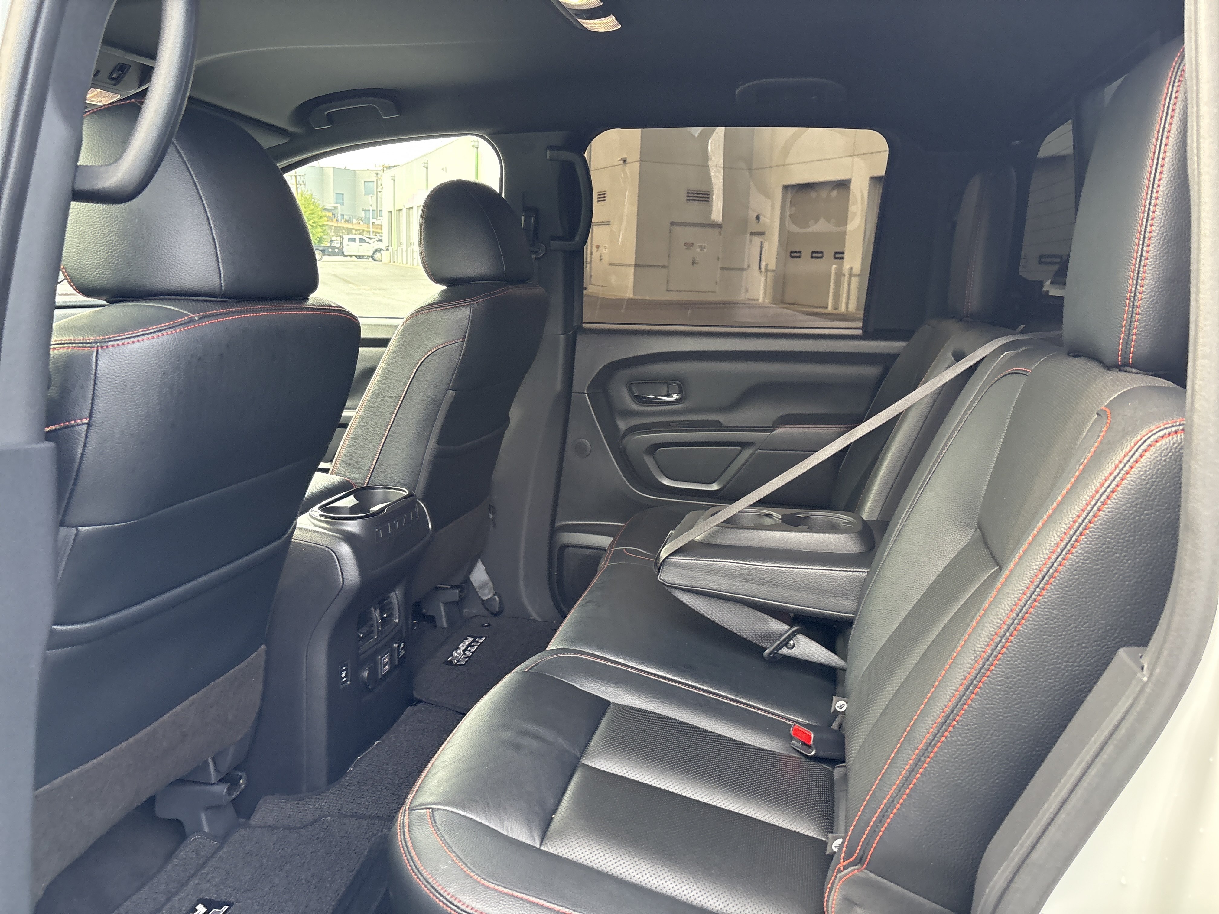 Used 2023 Nissan Titan PRO-4X w/ Pro-4x Convenience Package AWD/4WD image 33