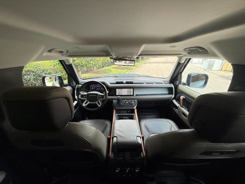 Used 2020 Land Rover Defender 110 SE image 48