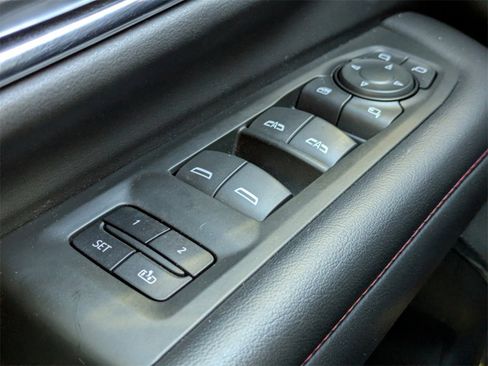 Used 2022 Chevrolet Tahoe RST w/ Luxury Package image 34