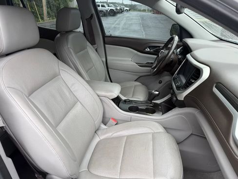 Used 2018 GMC Acadia SLT AWD/4WD image 13