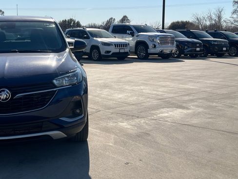 Used 2023 Buick Encore GX Preferred w/ Cold Weather Comfort Package image 3