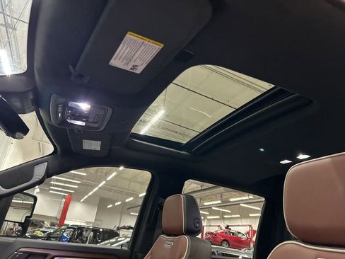 Used 2024 GMC Sierra 2500 Denali Ultimate w/ Max Trailering Package image 32