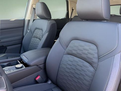 New 2026 Nissan Pathfinder SV AWD/4WD image 16