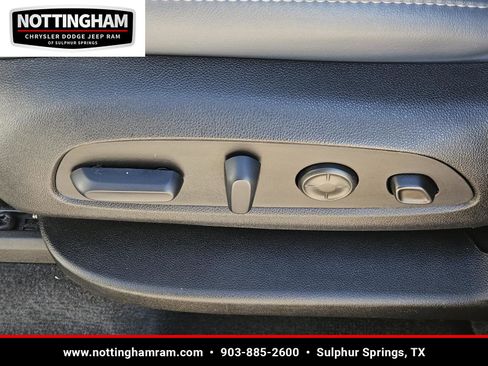 Used 2024 Buick Enclave Premium image 27