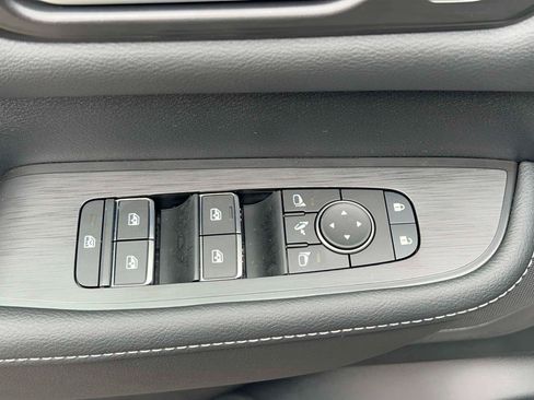 Used 2026 Nissan Armada SL w/ Captain's Chari Seat Package AWD/4WD image 24