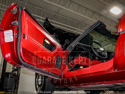 Used 1986 Chevrolet Corvette Convertible image 69